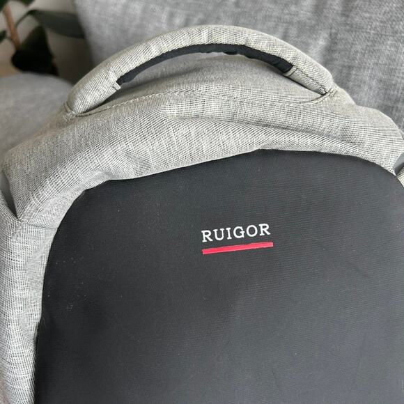 NWOT Ruigor Link 39 Anti-Theft Smart Laptop Backpack USB TSA Ready Grey / Black‎ - Picture 9 of 14